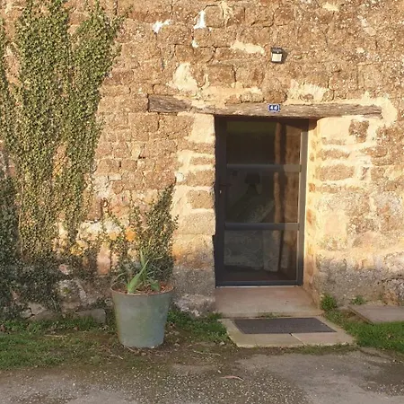 A La Campagne Mezieres-Sur-Couesnon