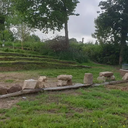 A La Campagne * Mezieres-Sur-Couesnon